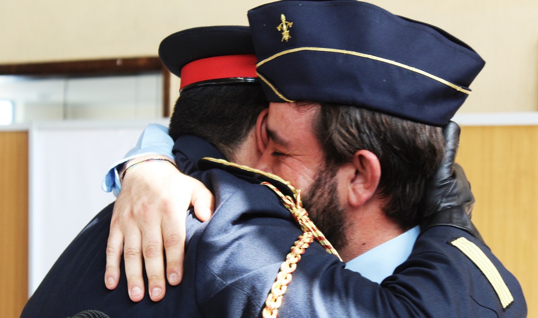 hug
